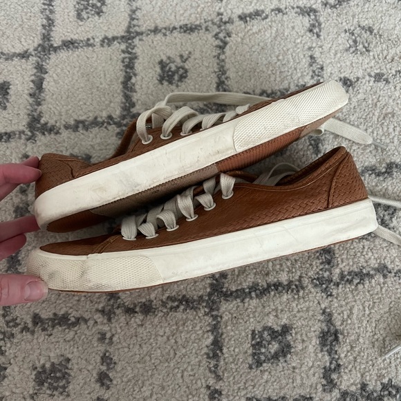 Universal Threads Sneakers - Picture 2 of 5